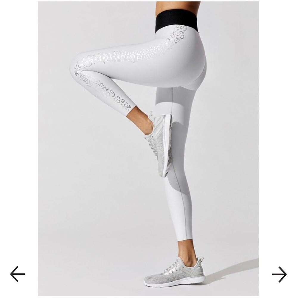 Ultracore leopard leggings